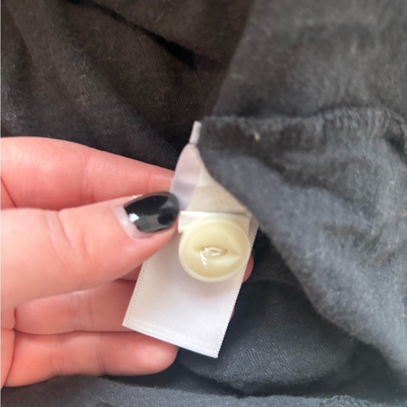 Everlane Henley - Picture 3 of 3